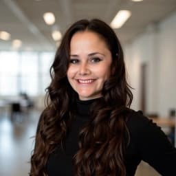 Leyla Wilkerson, Webtoon (1)