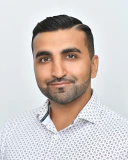 Manny Khan